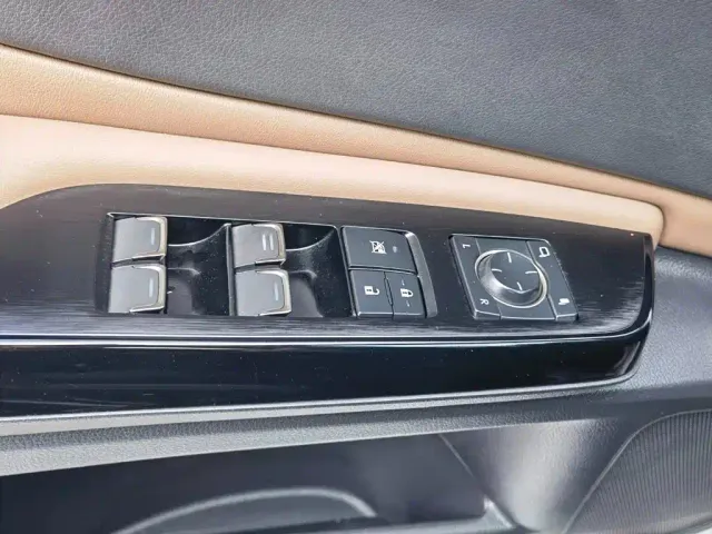 Lexus ES — Фото автомобиля 29