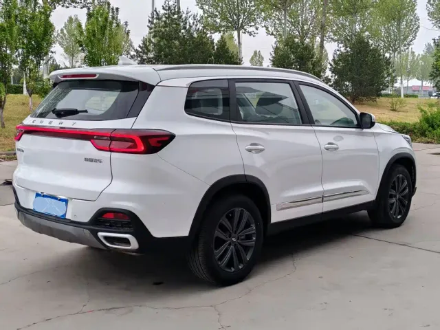 Chery Tiggo 8 — Фото автомобиля 5