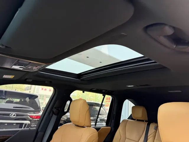Lexus Lexus LX 2025 700h Leading Edition — Фото автомобиля 19