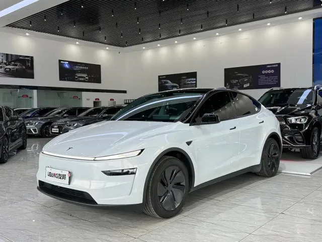 Фотография автомобиля — Tesla Model Y