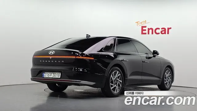 Hyundai Grandeur — Фото автомобиля 2