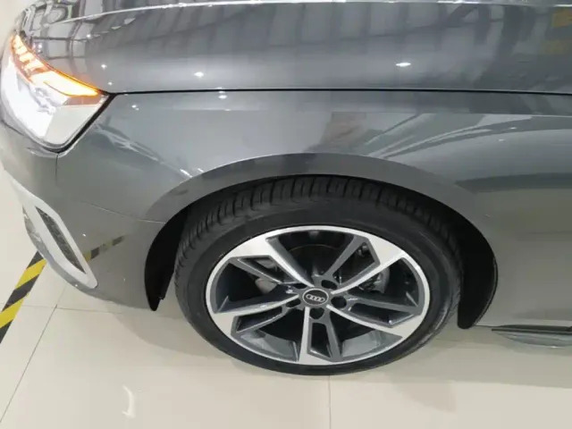 Audi A4L — Фото автомобиля 22
