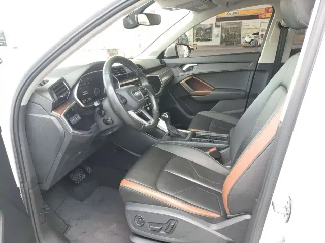 Audi Q3 — Фото автомобиля 10