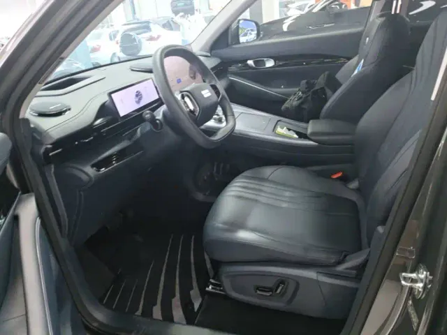 Geely Galaxy E5 — Фото автомобиля 14