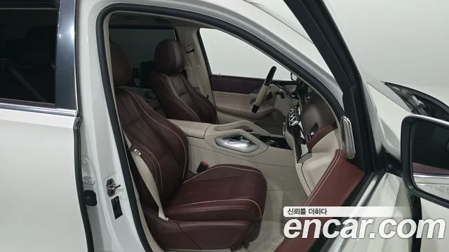 Mercedes-Benz GLS-Class — Фото автомобиля 5