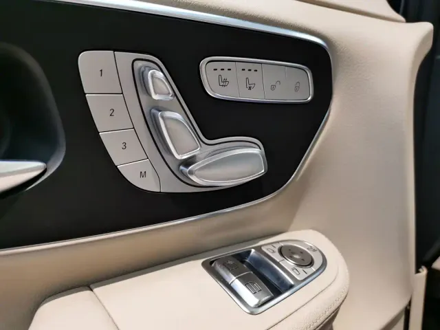 Mercedes-Benz V-Class — Фото автомобиля 6