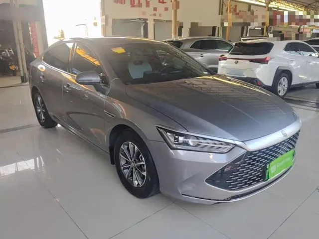 BYD Qin PLUS — Фото автомобиля 3