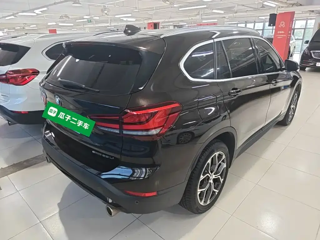 BMW BMW X1 2022 sDrive25Li Leading — Фото автомобиля 6