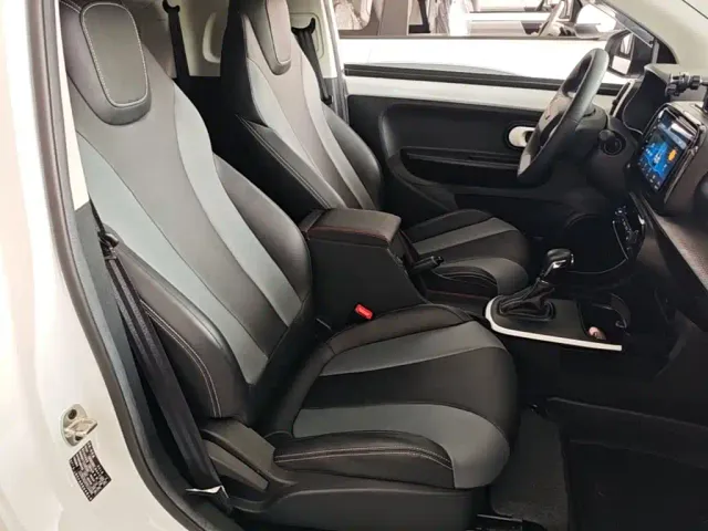 Roewe Clever — Фото автомобиля 24