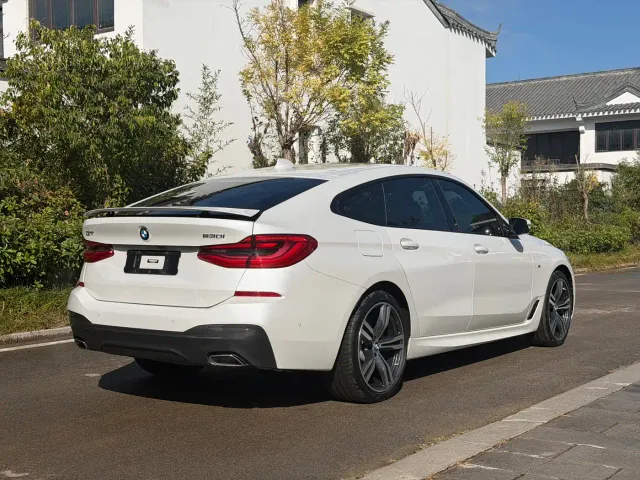 BMW 6 Series Gran Turismo — Фото автомобиля 15