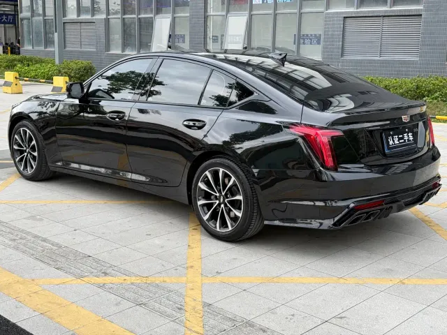 Cadillac CT5 — Фото автомобиля 15