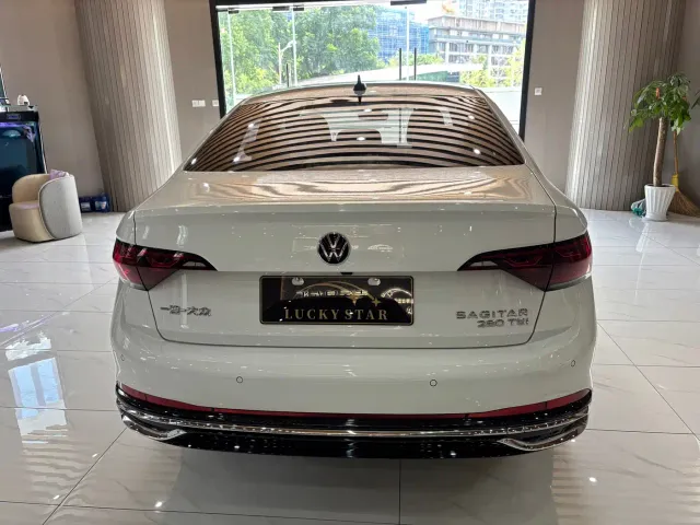 Volkswagen Sagitar — Фото автомобиля 4