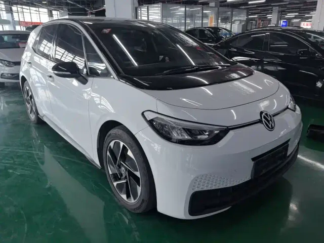 Volkswagen ID.3 — Фото автомобиля 3