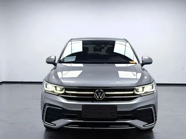 Volkswagen Tiguan L — Фото автомобиля 2