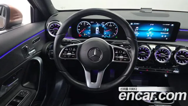 Mercedes-Benz A-Class W177 — Фото автомобиля 13