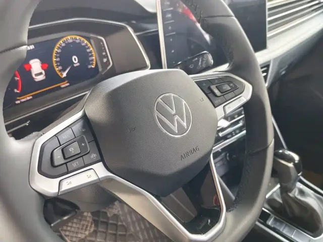 Volkswagen Tiguan L — Фото автомобиля 12