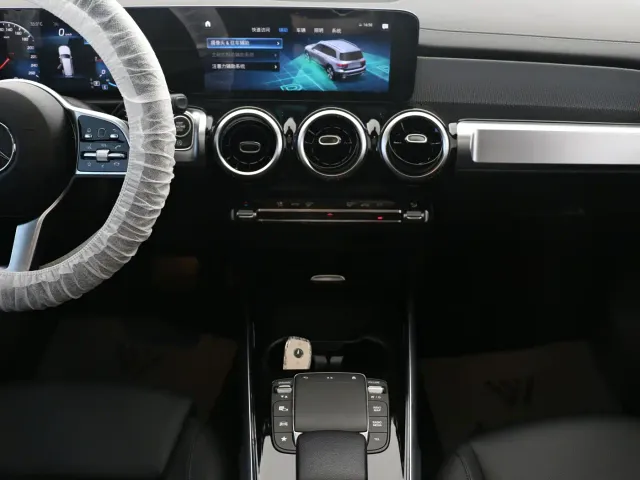 Mercedes-Benz GLB-Class — Фото автомобиля 8
