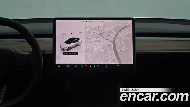 Tesla Model 3 — Фото автомобиля 19