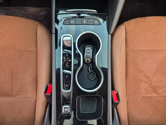 Buick Regal — Фото автомобиля 13