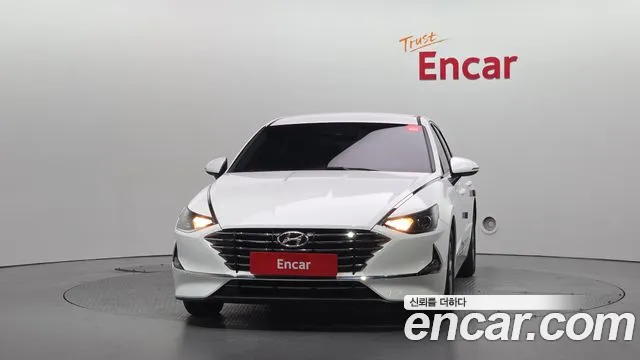 Hyundai Sonata — Фото автомобиля 3