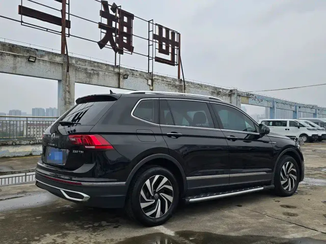 Volkswagen Tiguan L — Фото автомобиля 6