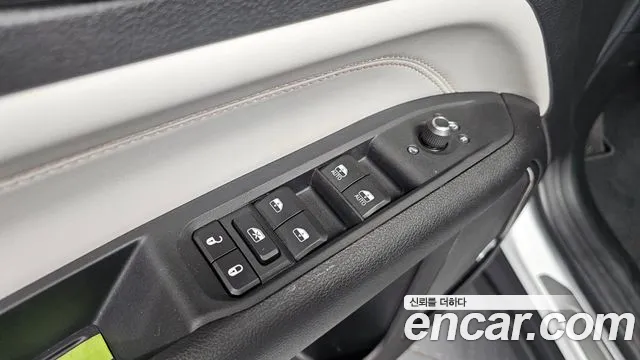 Jeep Compass 2nd Gen — Фото автомобиля 27