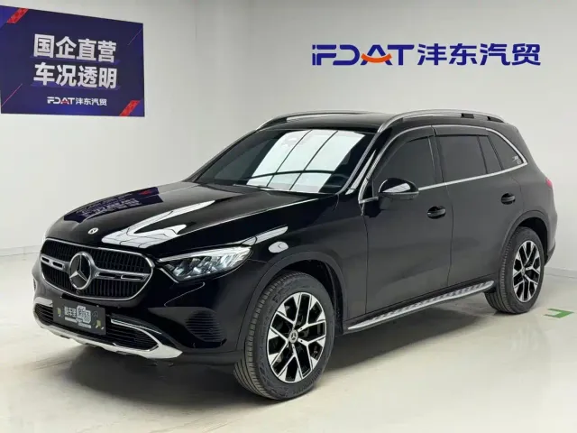 Фотография автомобиля — Mercedes-Benz GLC-Class
