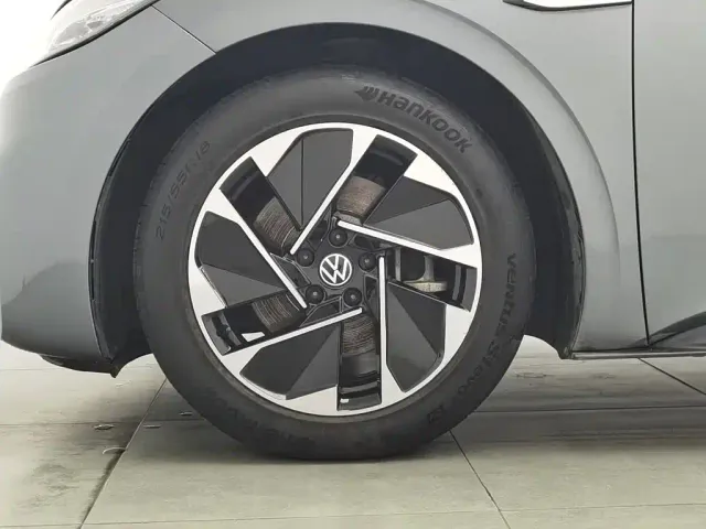 Volkswagen ID.3 — Фото автомобиля 17