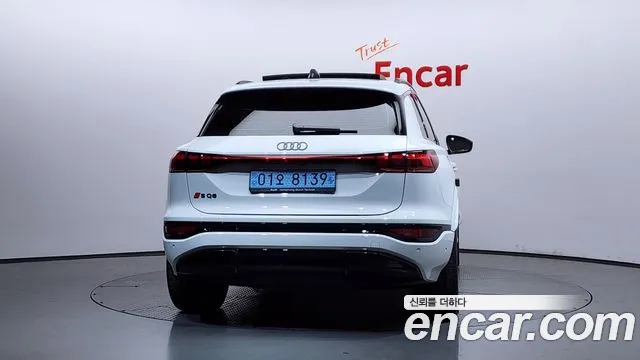Audi SQ6 e-tron GF — Фото автомобиля 4