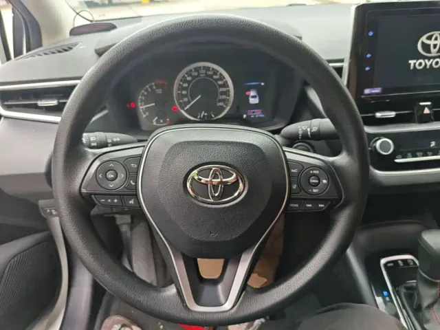 Toyota Corolla — Фото автомобиля 10