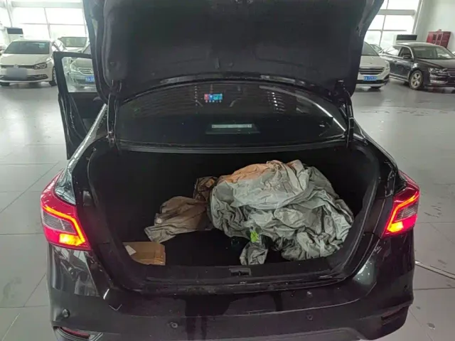 Nissan Sylphy — Фото автомобиля 18