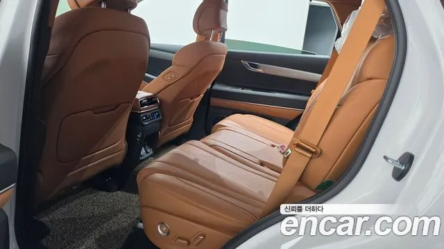 Genesis GV80 — Фото автомобиля 25