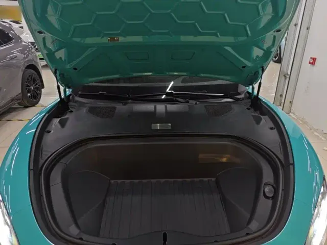 Xiaomi SU7 — Фото автомобиля 19