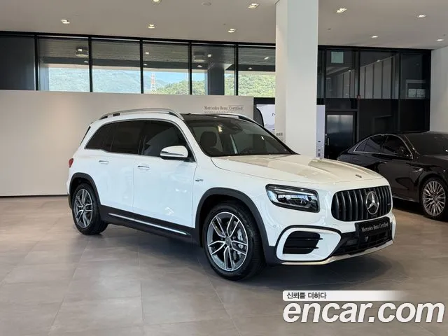 Mercedes-Benz GLB-Class — Фото автомобиля 2