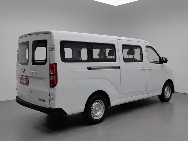 Wuling Yangguang — Фото автомобиля 2