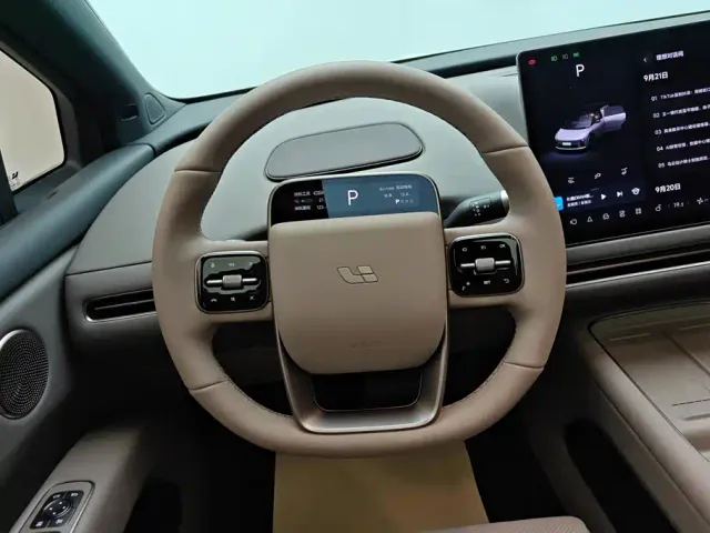 Li Auto i6 — Фото автомобиля 15
