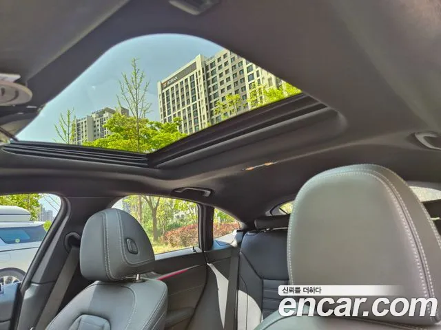BMW i4 — Фото автомобиля 14