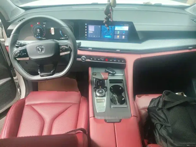 Changan CS75 Plus — Фото автомобиля 10