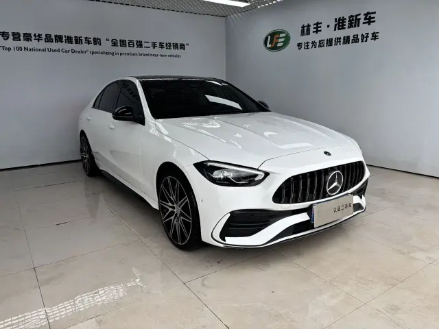 Mercedes-Benz C-Class — Фото автомобиля 3