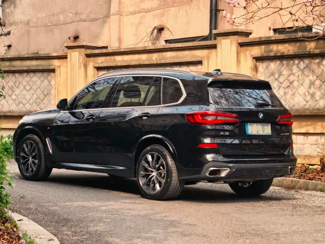 BMW X5 — Фото автомобиля 13