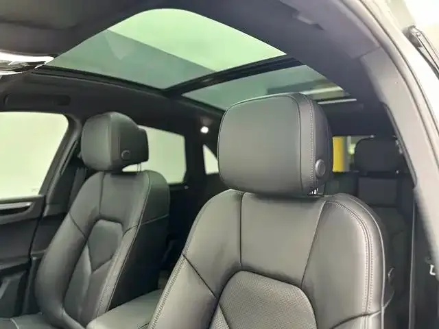Porsche Macan — Фото автомобиля 11