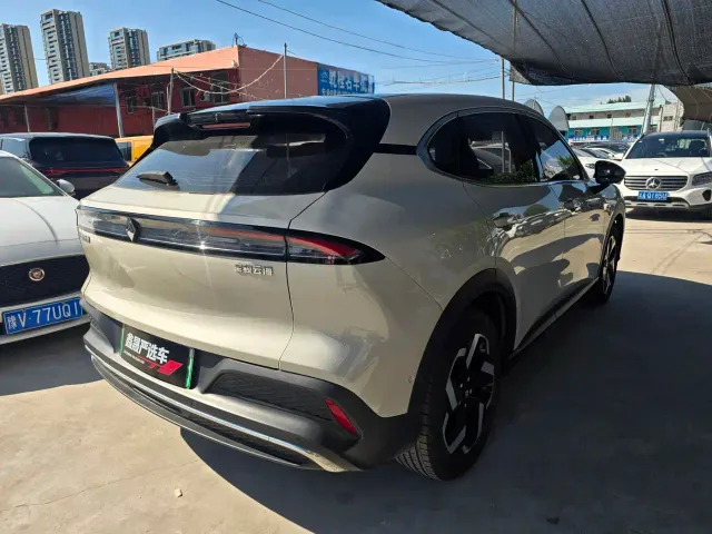 Baojun Yunhai — Фото автомобиля 8