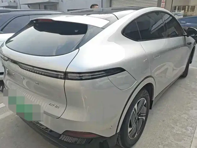 Xpeng G6 — Фото автомобиля 3