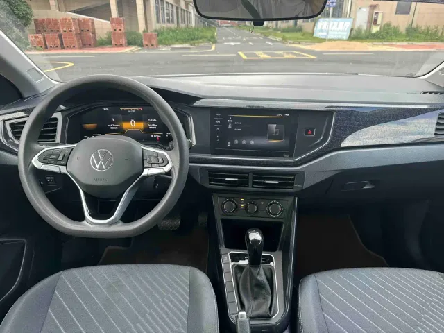 Volkswagen Lavida — Фото автомобиля 9