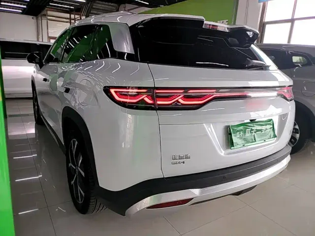 BYD Song L DM-i — Фото автомобиля 4