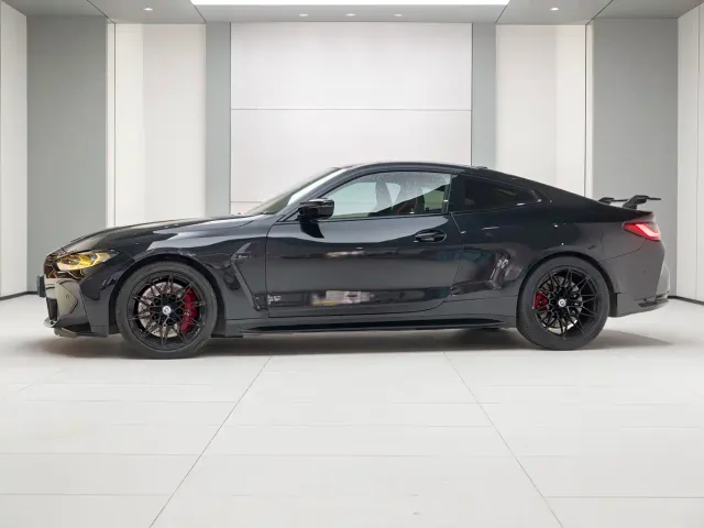 BMW M4 — Фото автомобиля 11