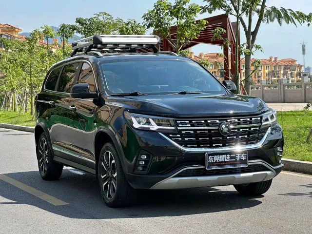 Forthing Fengxing T5L — Фото автомобиля 2