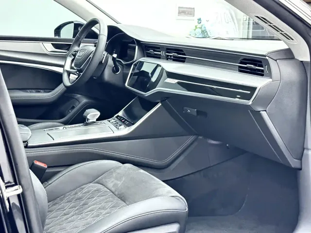 Audi A7L — Фото автомобиля 17