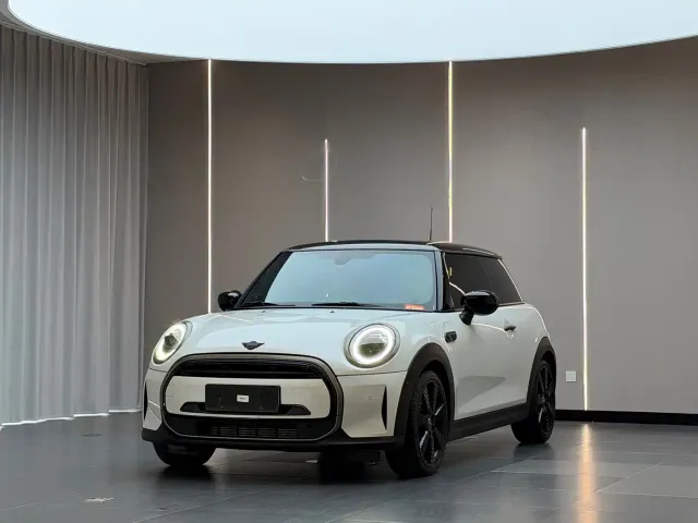 Фотография автомобиля — MINI Hatch