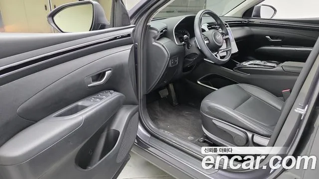 Hyundai Tucson Tucson (NX4) Дизель 2.0 4WD — Фото автомобиля 10
